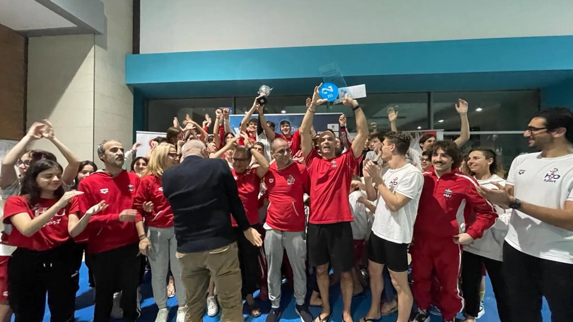 H2O Sport, dominio assoluto nel trofeo Emmedue, Lonati piazza il nuovo record regionale assoluto nei 50 farfalla